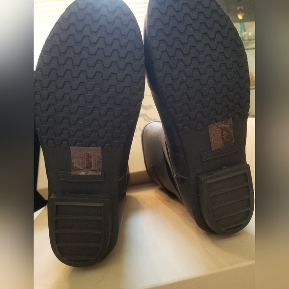 BURBERRY RAINBOOTS! BRAND NEW! - Picture 8 of 10